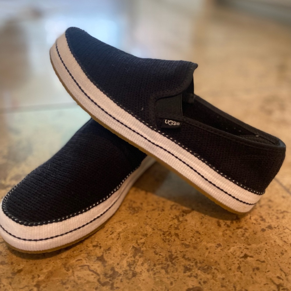 UGG Comfort Cushion Sneaker